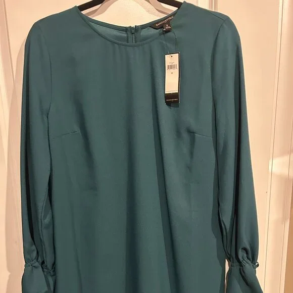 Forest Green Dress - Picture 1 of 4